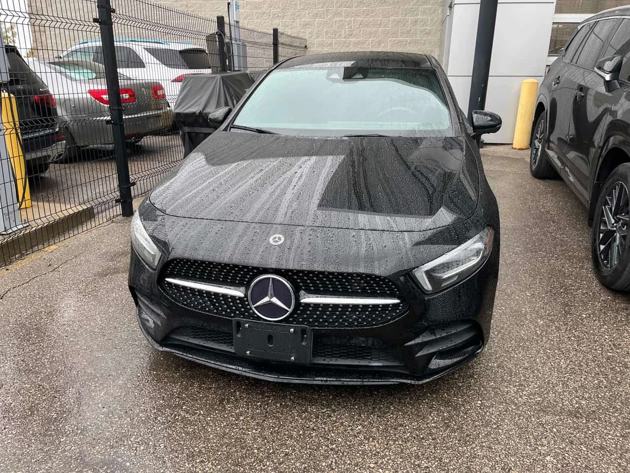 Mercedes-Benz A 220 * DISTRONIC* 360КМАЕРИ* + ГУМИ, снимка 6 - Автомобили и джипове - 53802044