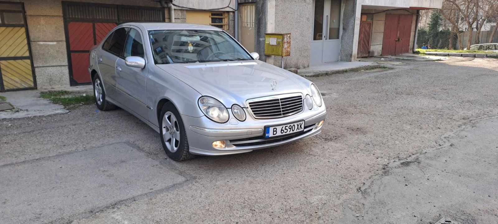 Mercedes-Benz E 270 Avangarde, снимка 9 - Автомобили и джипове - 53828762