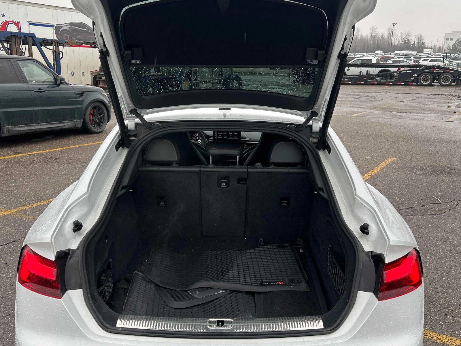 Audi Rs5 Sportback С РЕГИСТРАЦИЯ & АВТО КРЕДИТ , снимка 12 - Автомобили и джипове - 53872165