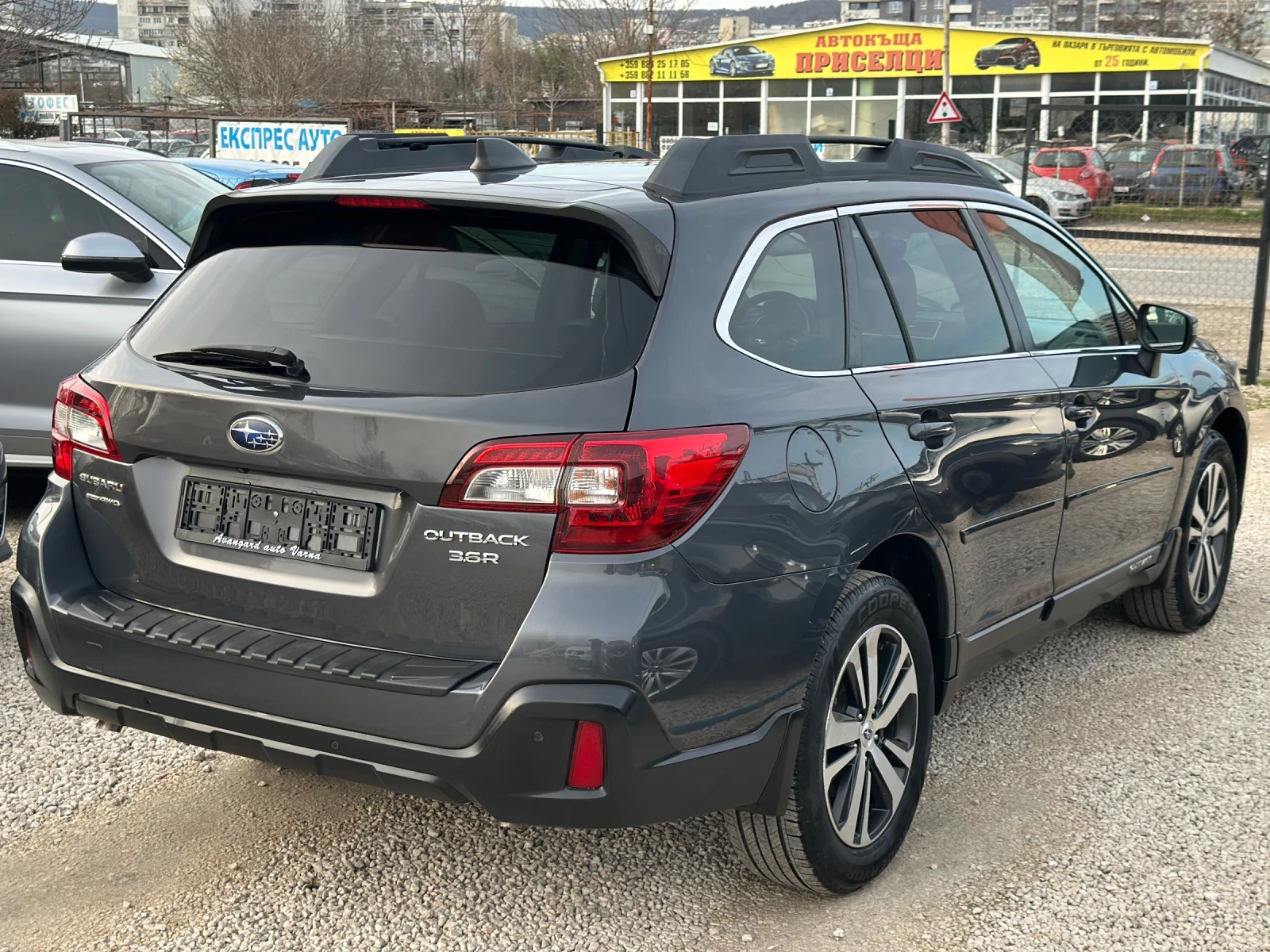 Subaru Outback 3.6R Limited Facelift, снимка 6 - Автомобили и джипове - 54066717