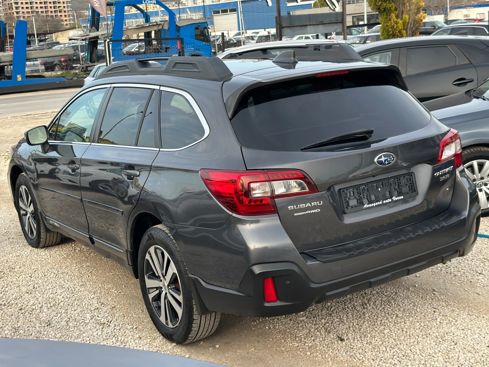 Subaru Outback 3.6R Limited Facelift, снимка 4 - Автомобили и джипове - 54066717
