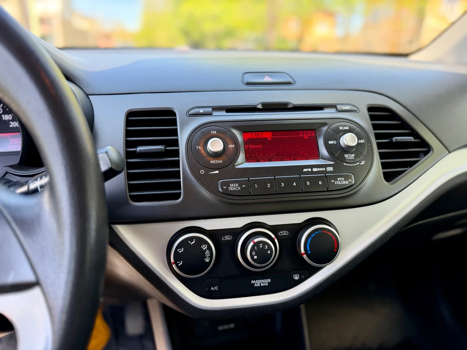 Kia Picanto, снимка 9 - Автомобили и джипове - 54329687