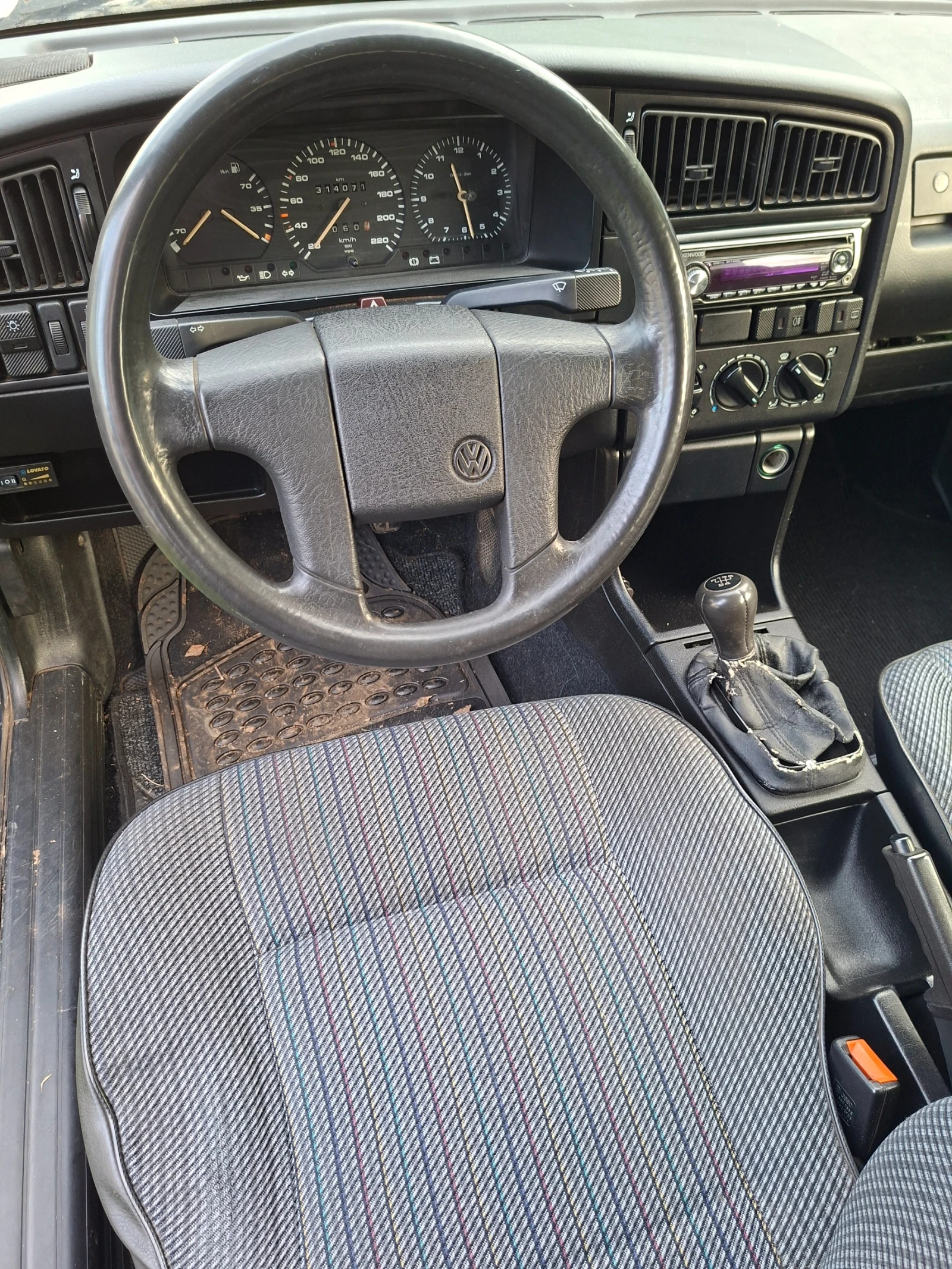 VW Passat, снимка 5 - Автомобили и джипове - 54856923