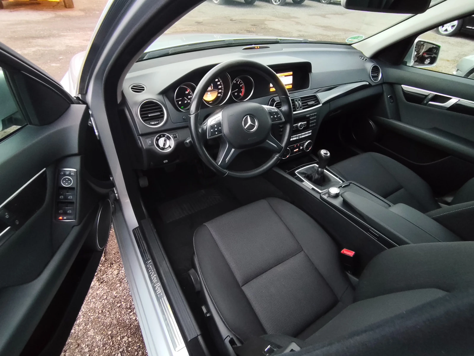 Mercedes-Benz C 180 i Евро 5, снимка 7 - Автомобили и джипове - 54931824