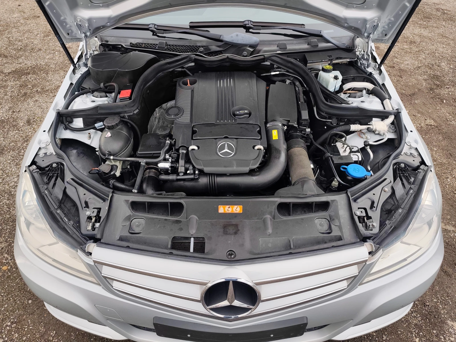 Mercedes-Benz C 180 i Евро 5, снимка 14 - Автомобили и джипове - 54931824