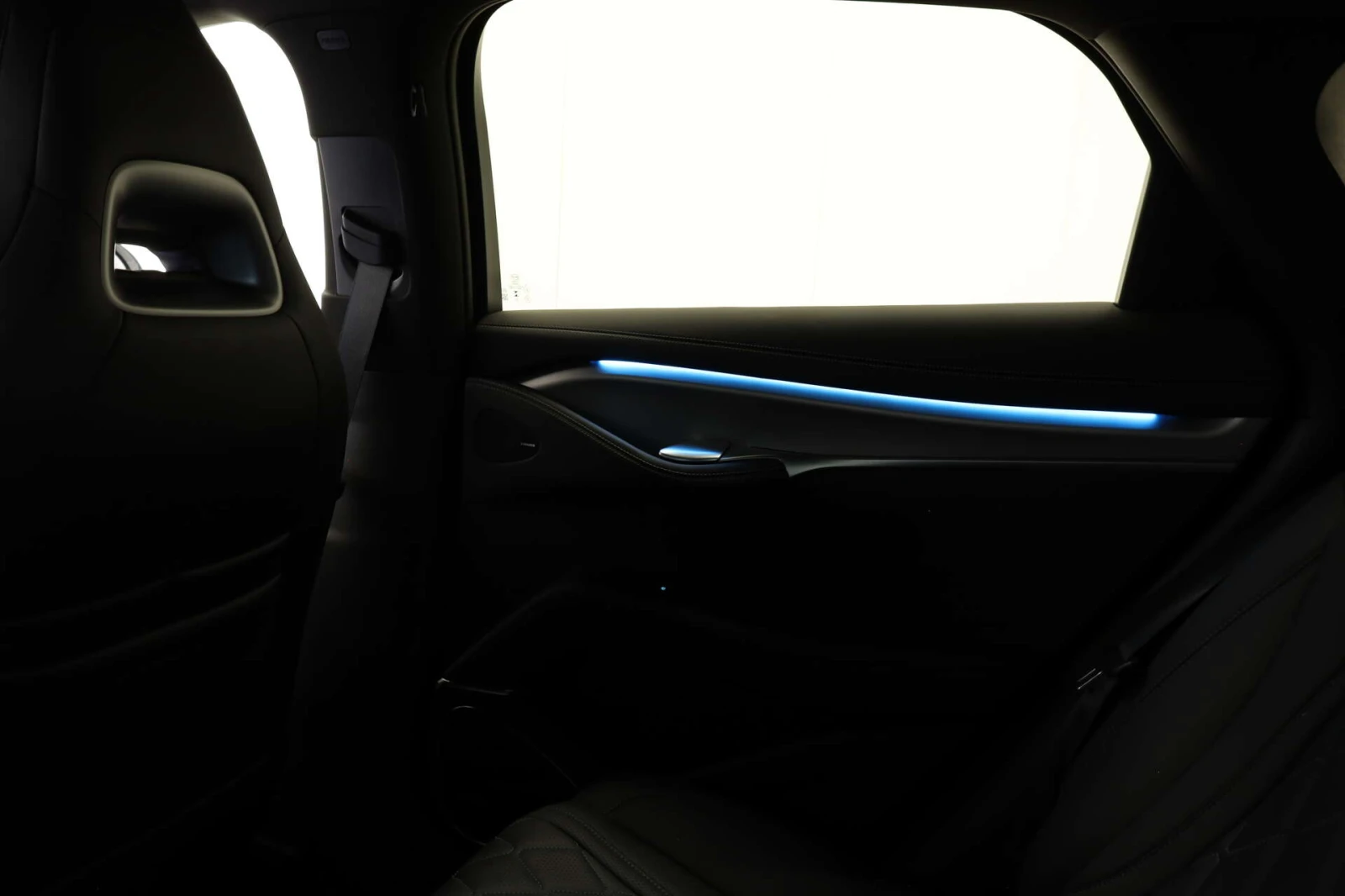 BYD Sealion 7 Design AWD, снимка 13 - Автомобили и джипове - 55300598