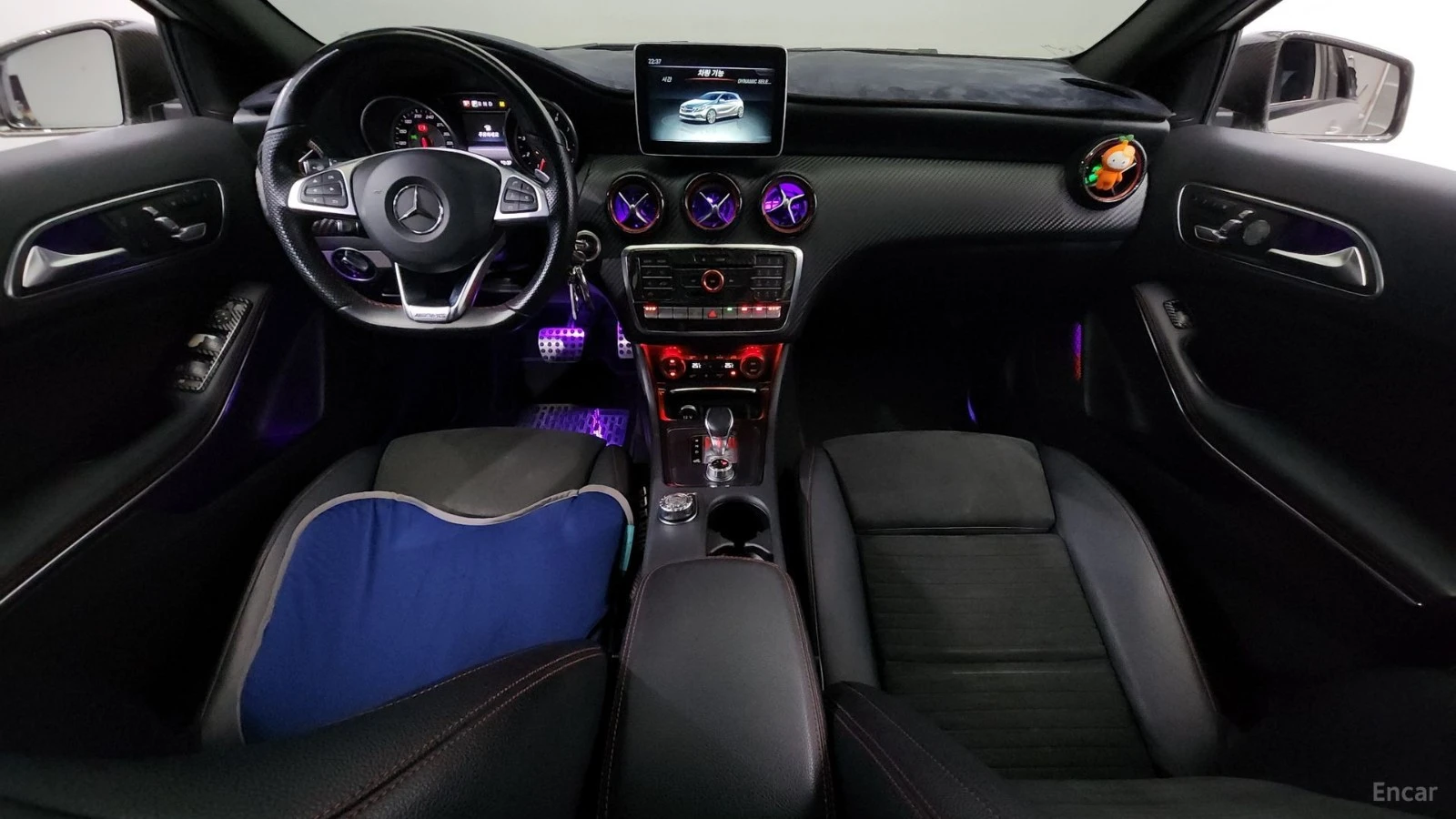 Mercedes-Benz A45 AMG 4MATIC* КОЖА* ПОДГРЕВ* ШИБИДАХ* КАМЕРА* , снимка 7 - Автомобили и джипове - 55449760