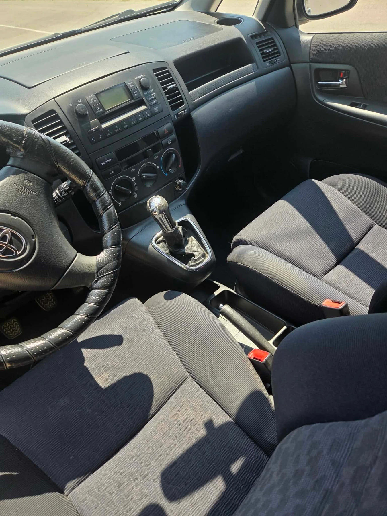 Toyota Corolla verso, снимка 4 - Автомобили и джипове - 55603971