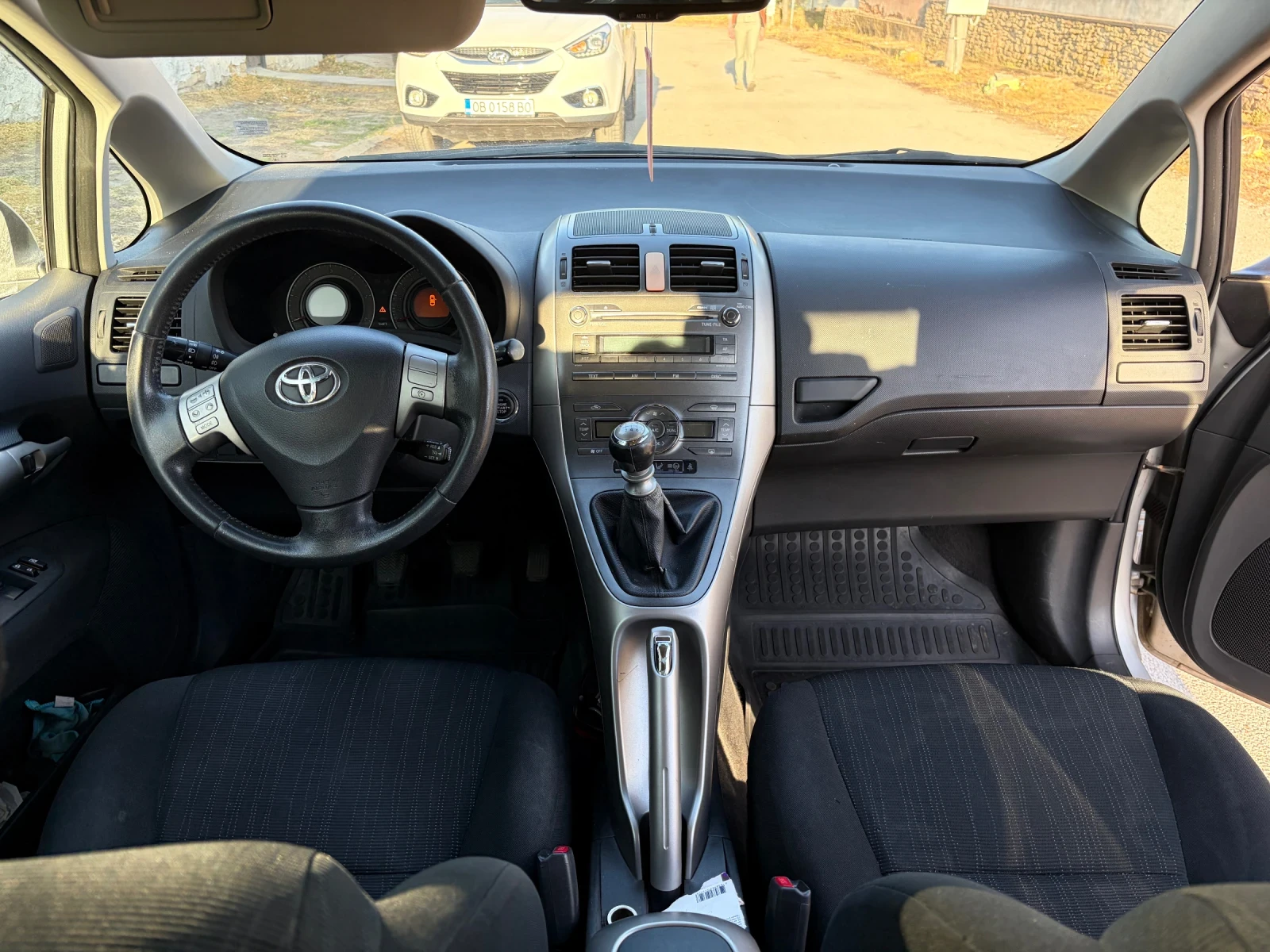 Toyota Auris, снимка 7 - Автомобили и джипове - 56258113