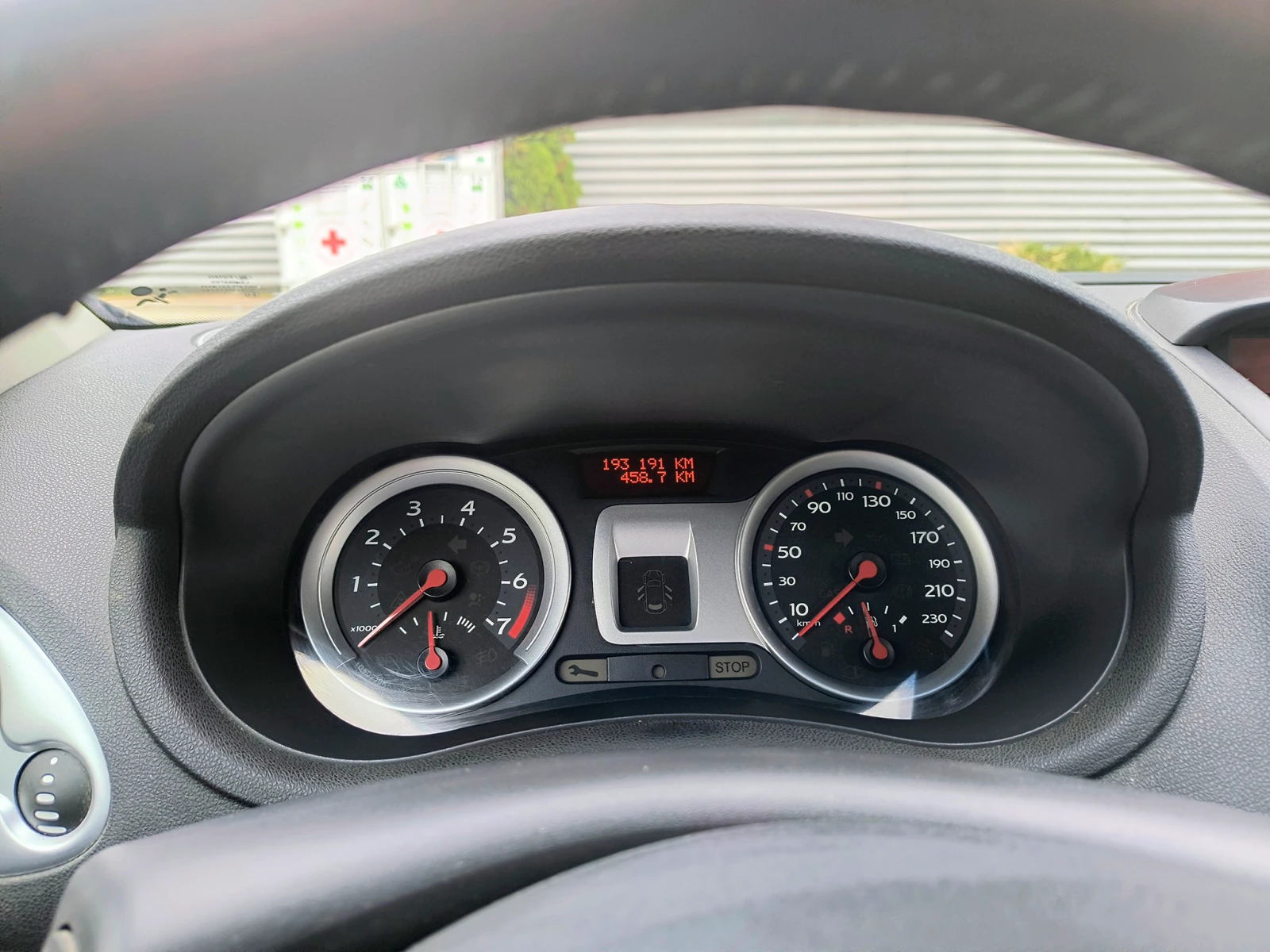 Renault Clio 1.2 16V (75 Hp), снимка 12 - Автомобили и джипове - 56567814