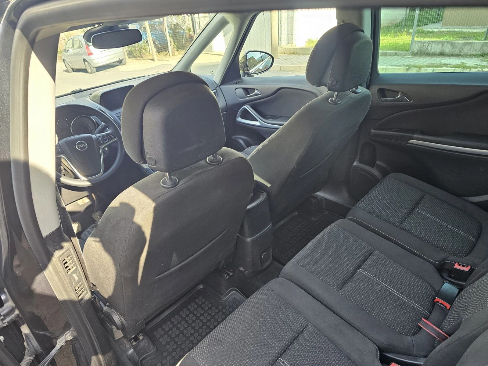 Opel Zafira, снимка 5 - Автомобили и джипове - 56599540