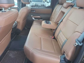 Toyota Tundra * Platinum * 2 КЛЮЧА* PANO* ПОДГРЕВ* KEYLESS* , снимка 11