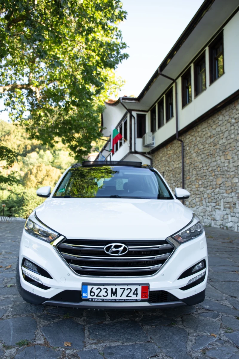 Hyundai Tucson 2.0 CRDI 16V PREMIUM , снимка 2 - Автомобили и джипове - 47256227