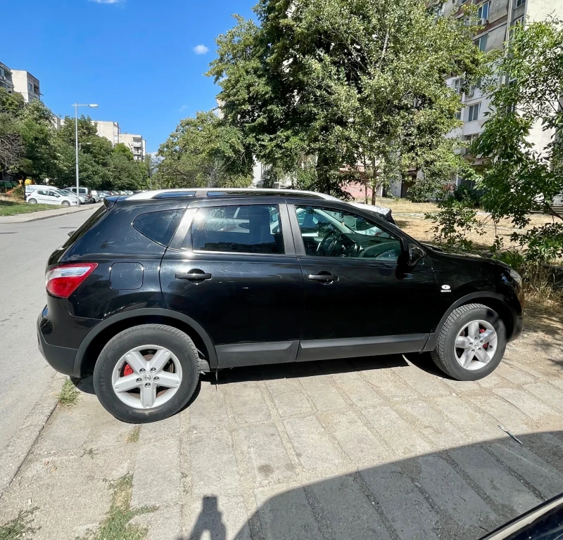 Nissan Qashqai 1.6 PANORAMA!Перфектен!, снимка 6 - Автомобили и джипове - 52251292