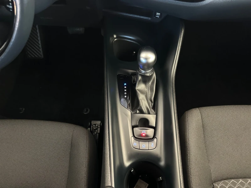 Toyota C-HR Center, снимка 16 - Автомобили и джипове - 52652659