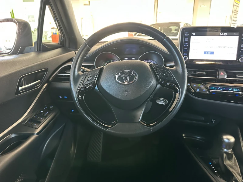 Toyota C-HR Center, снимка 13 - Автомобили и джипове - 52652659