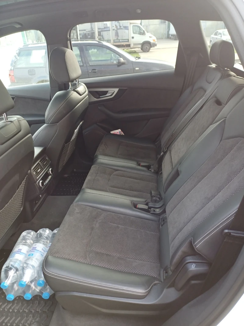 Audi Q7, снимка 3 - Автомобили и джипове - 52725747