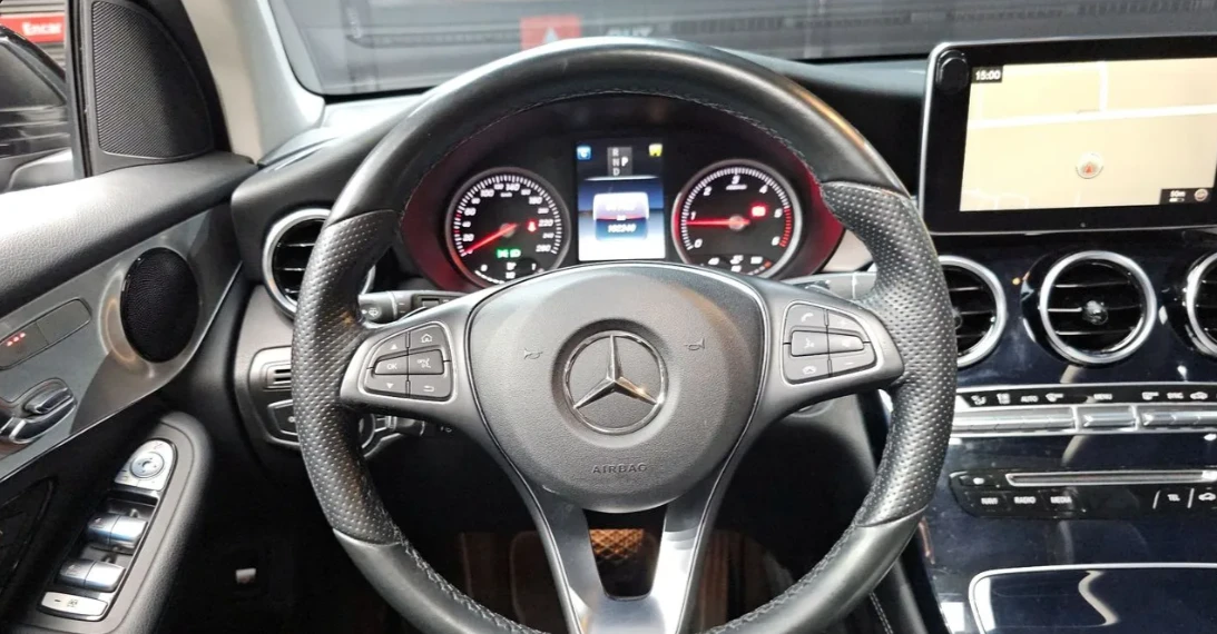 Mercedes-Benz GLC 220 4MATIC (X253), снимка 13 - Автомобили и джипове - 54594844