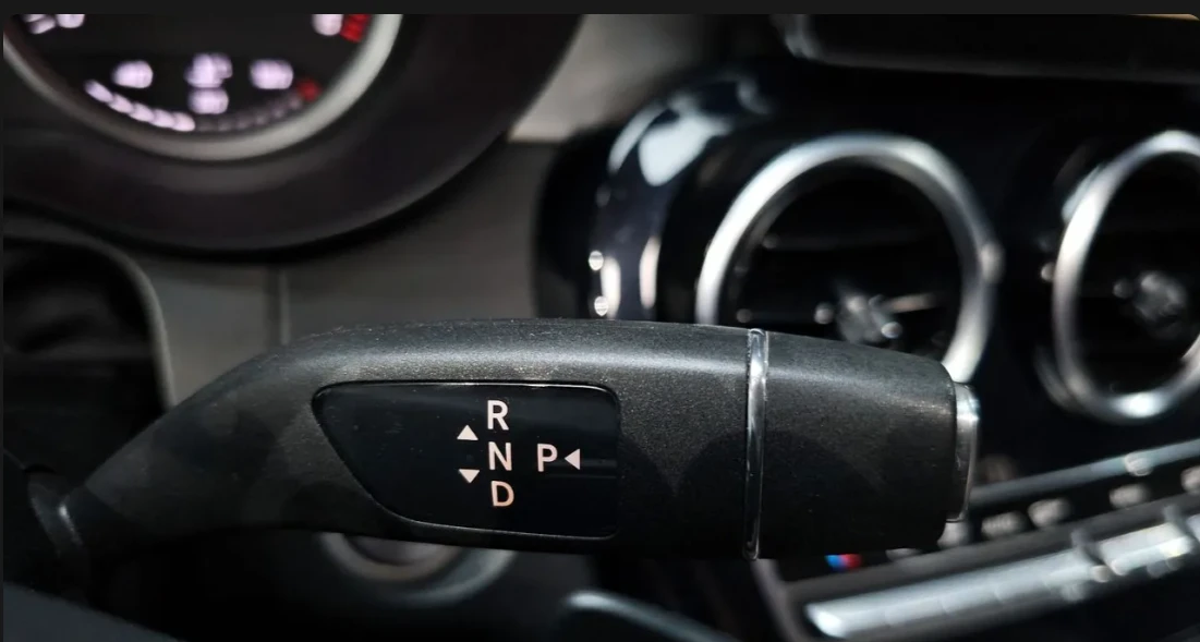 Mercedes-Benz GLC 220 4MATIC (X253), снимка 9 - Автомобили и джипове - 54594844