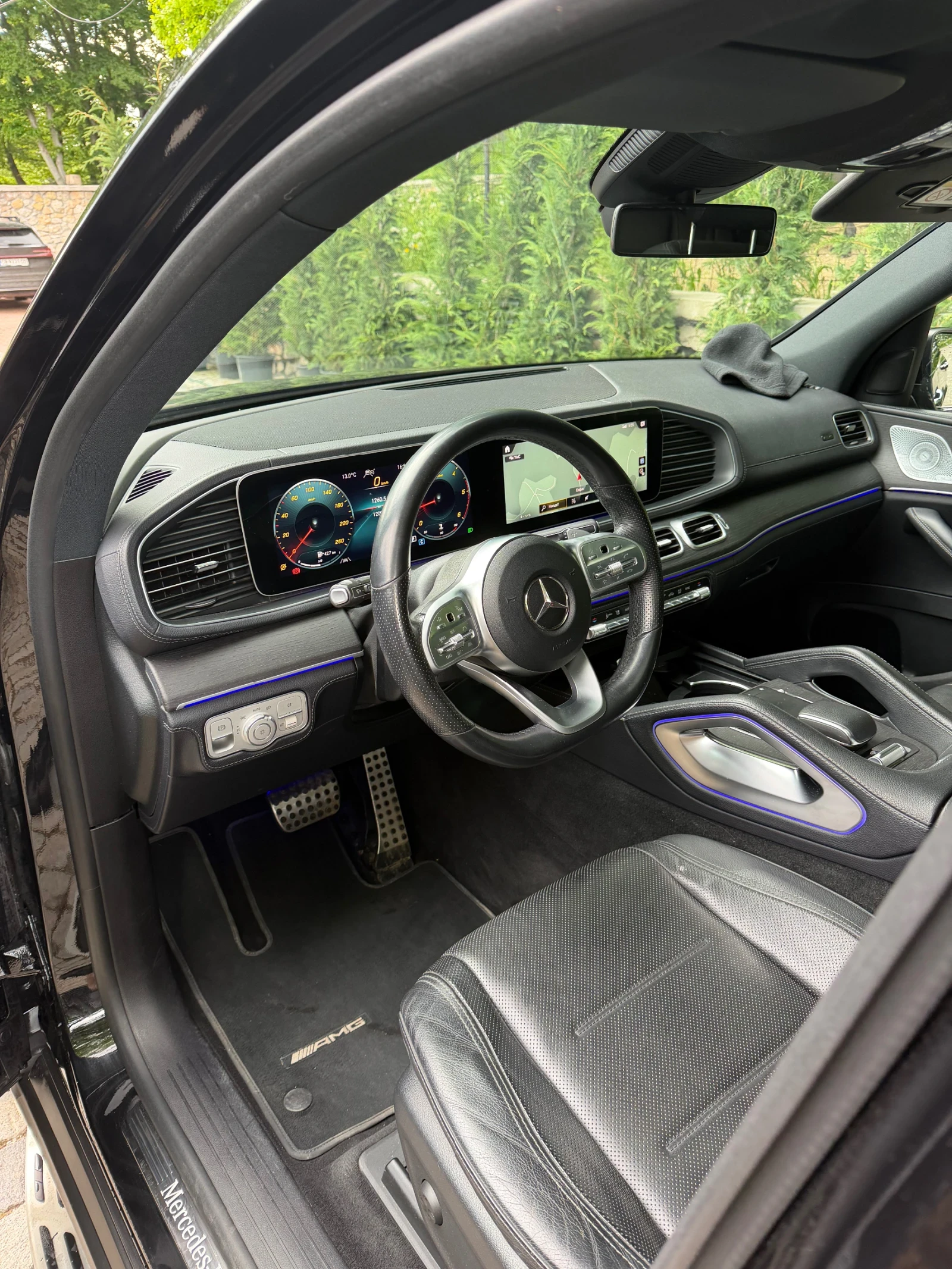 Mercedes-Benz GLE 400 AMG/PANO/BURMESTER/4MATIC/ОБДУХВАНЕ, снимка 7 - Автомобили и джипове - 54621330