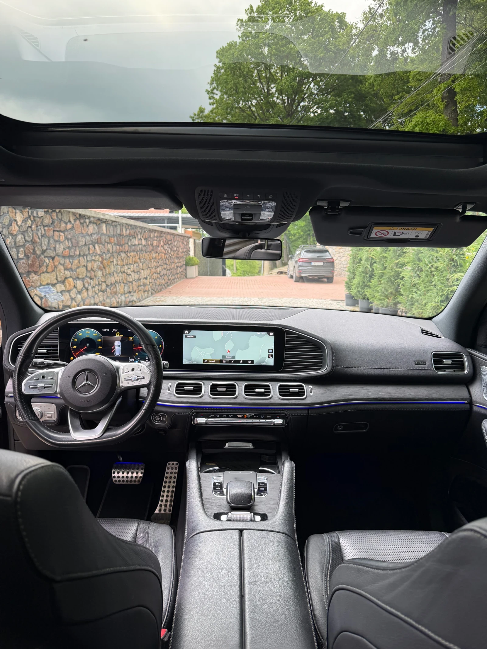 Mercedes-Benz GLE 400 AMG/PANO/BURMESTER/4MATIC/ОБДУХВАНЕ, снимка 8 - Автомобили и джипове - 54621330
