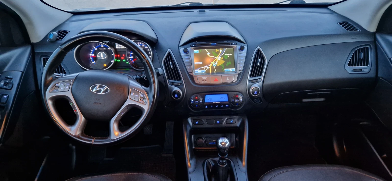 Hyundai IX35 2.0 CRDI EU-5 феислифт 4х4, снимка 8 - Автомобили и джипове - 54798797