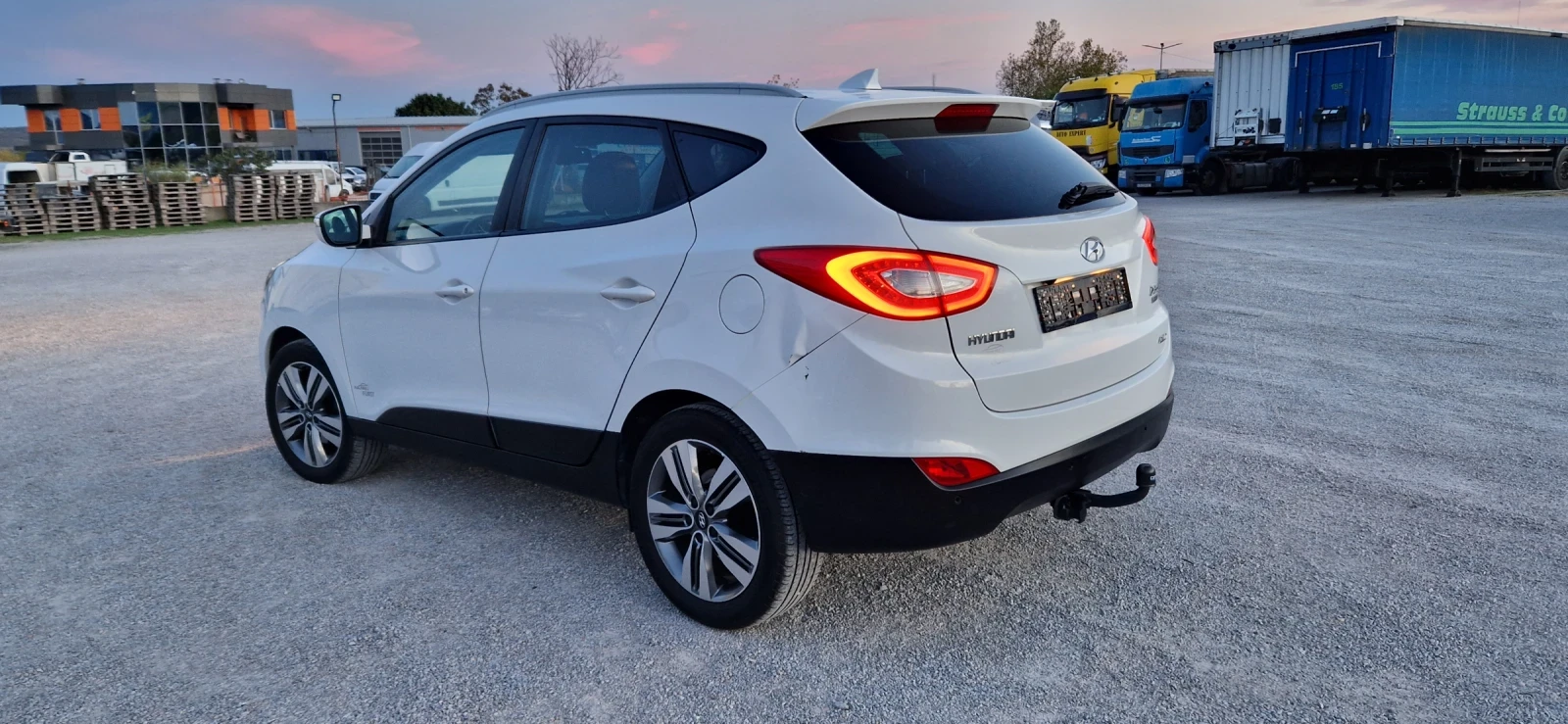 Hyundai IX35 2.0 CRDI EU-5 феислифт 4х4, снимка 5 - Автомобили и джипове - 54798797