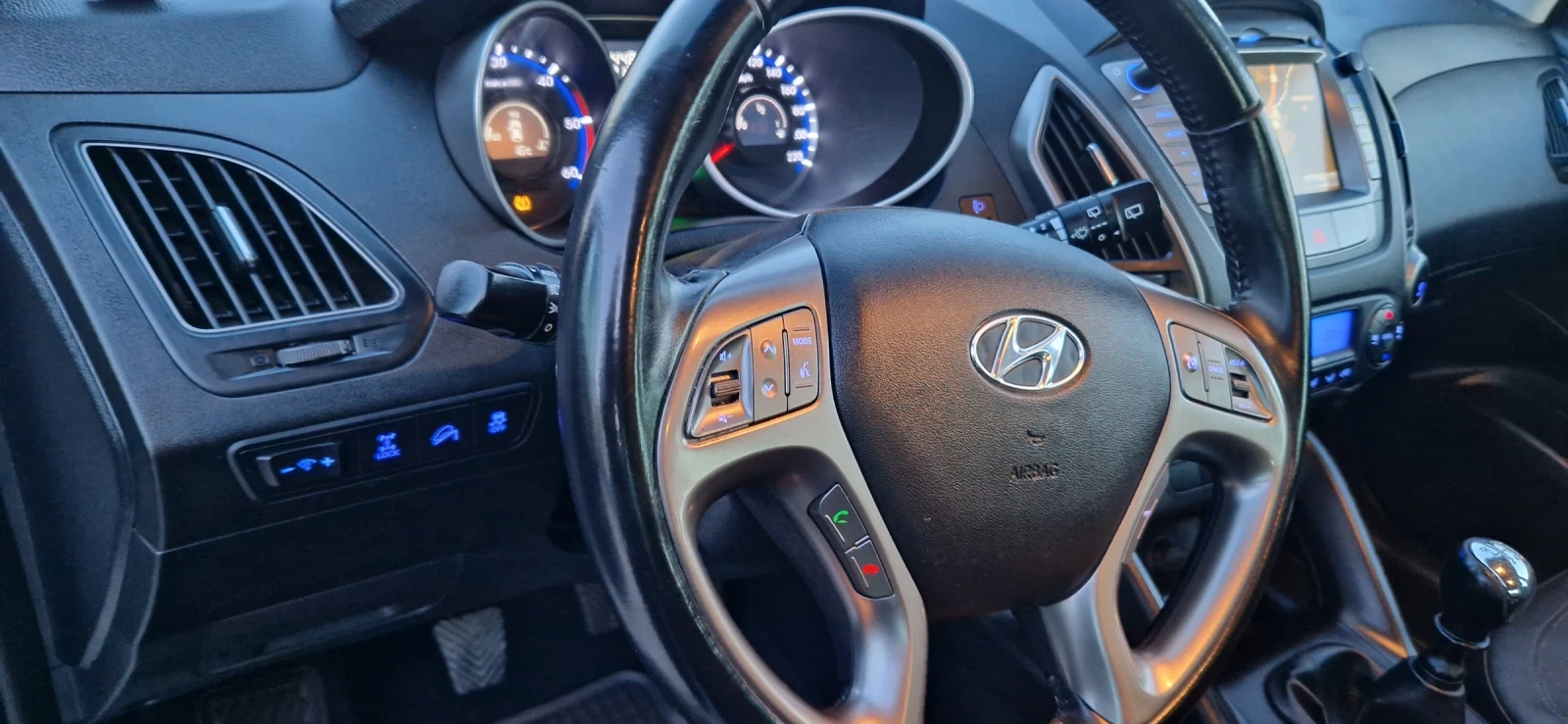 Hyundai IX35 2.0 CRDI EU-5 феислифт 4х4, снимка 14 - Автомобили и джипове - 54798797