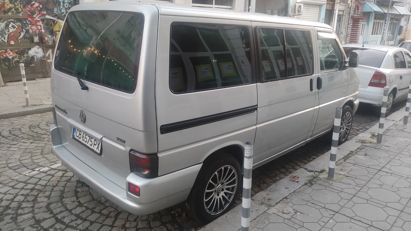 VW Caravelle 2.5 102 к.с - изображение 3