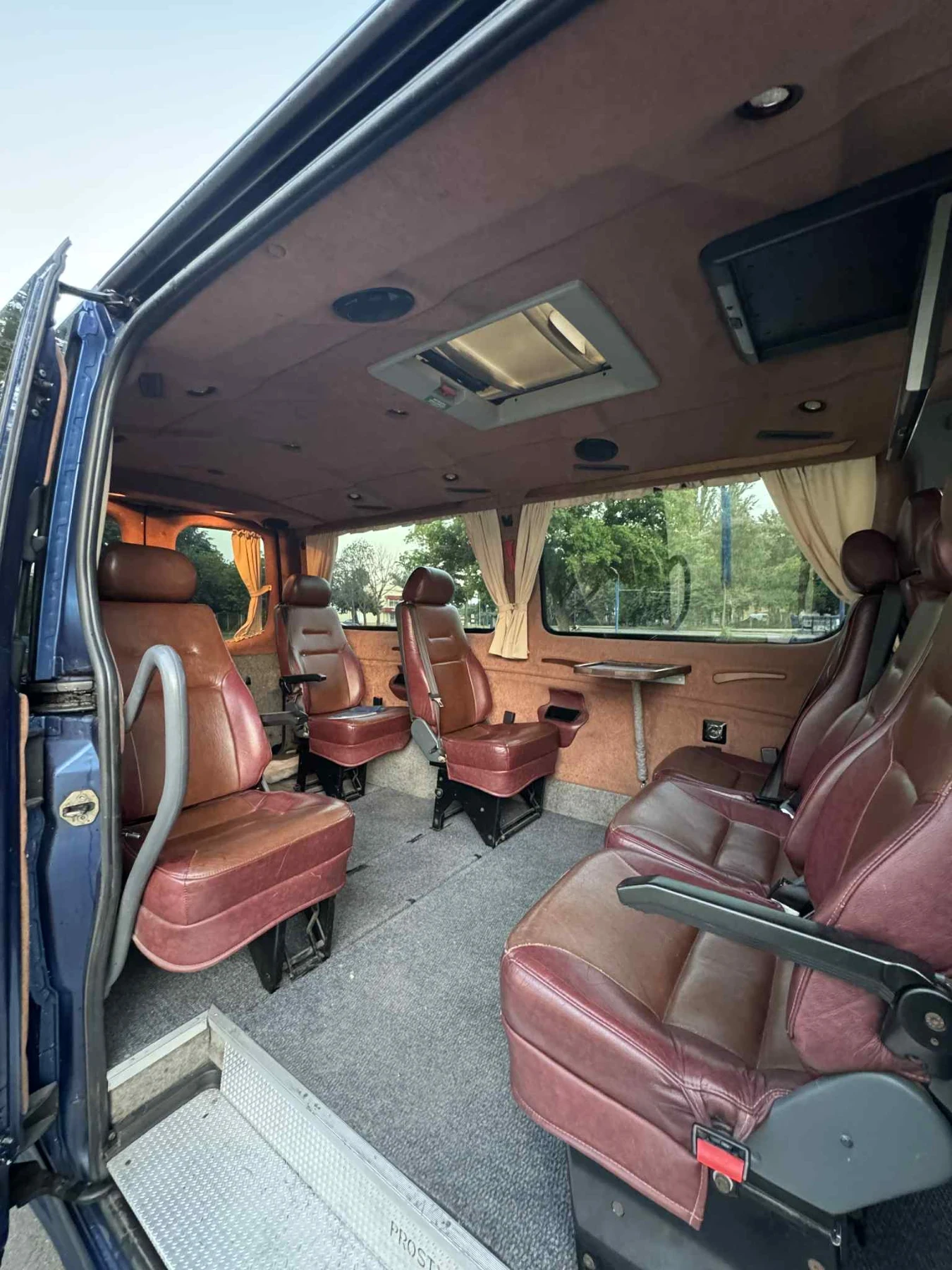 Mercedes-Benz Sprinter 318  - изображение 9