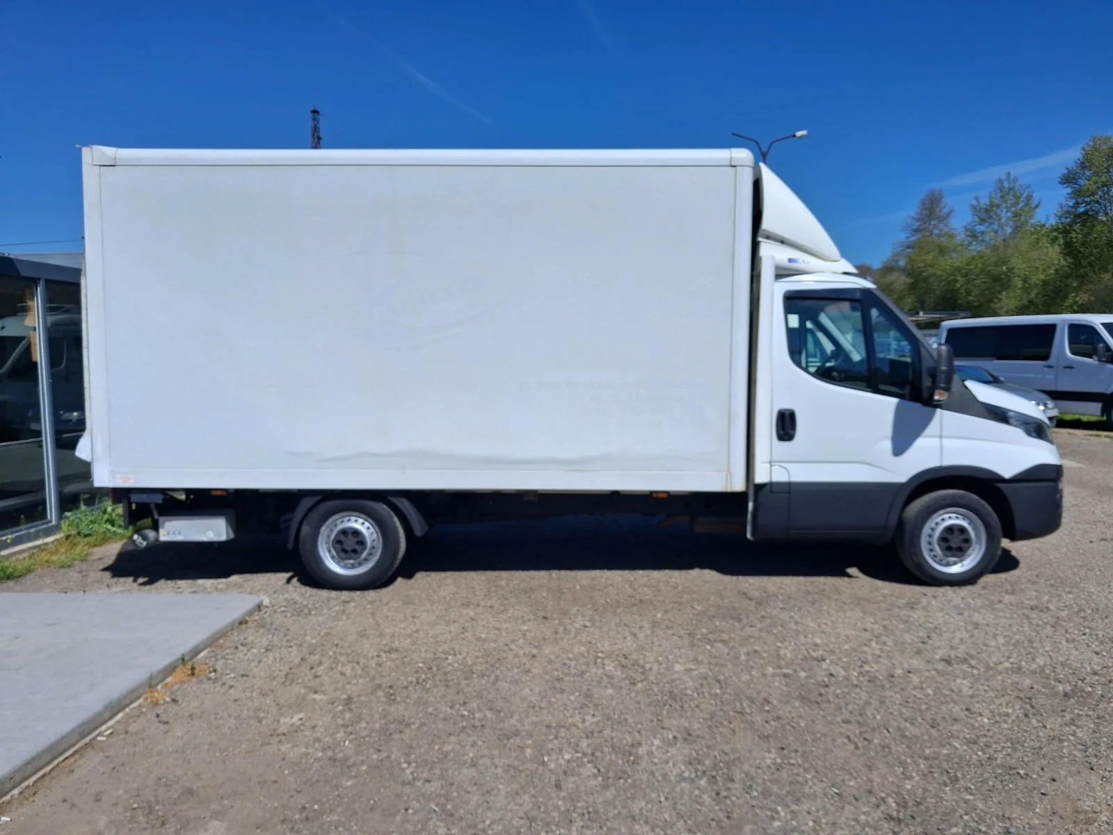 Iveco Daily 35-150, кат.В, падащ борд, 4.40м, ТОП, снимка 2 - Бусове и автобуси - 54327199