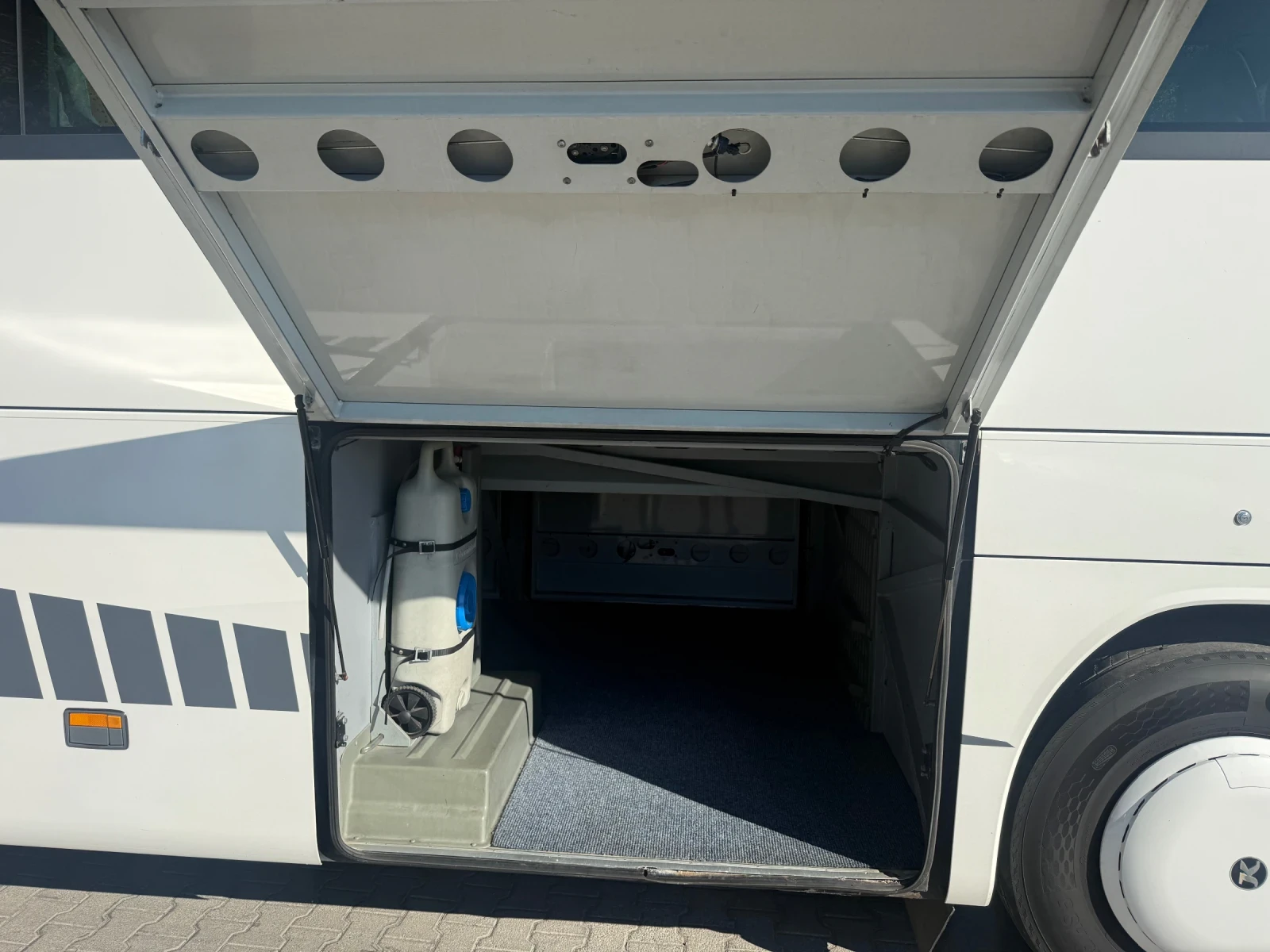 Setra S 415HD, снимка 11 - Бусове и автобуси - 56138266