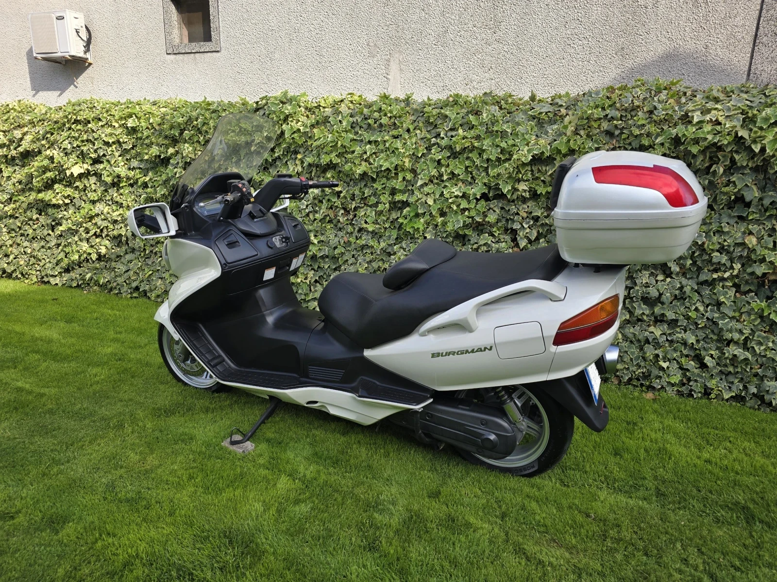 Suzuki Burgman 650 - изображение 4