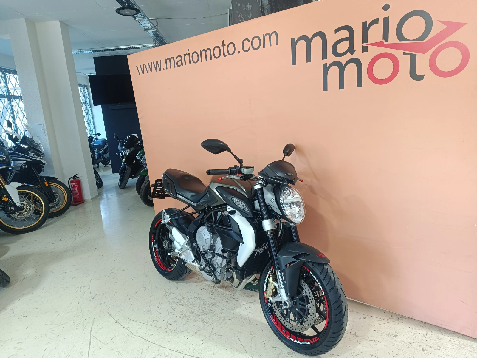 MV Agusta Brutale 675 A2, снимка 2 - Мотоциклети и мототехника - 54377310