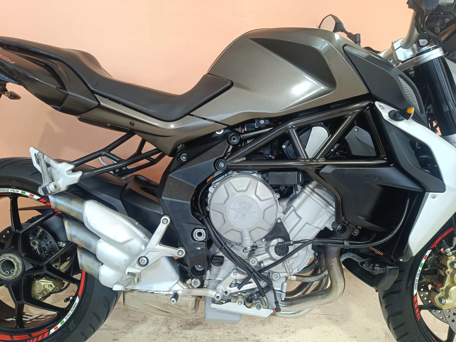 MV Agusta Brutale 675 A2, снимка 7 - Мотоциклети и мототехника - 54377310
