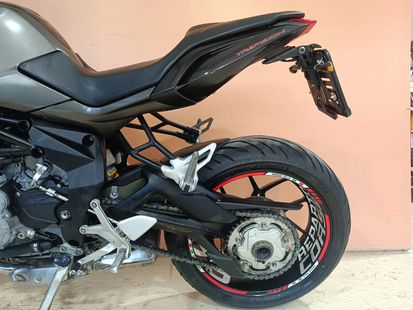 MV Agusta Brutale 675 A2, снимка 14 - Мотоциклети и мототехника - 54377310
