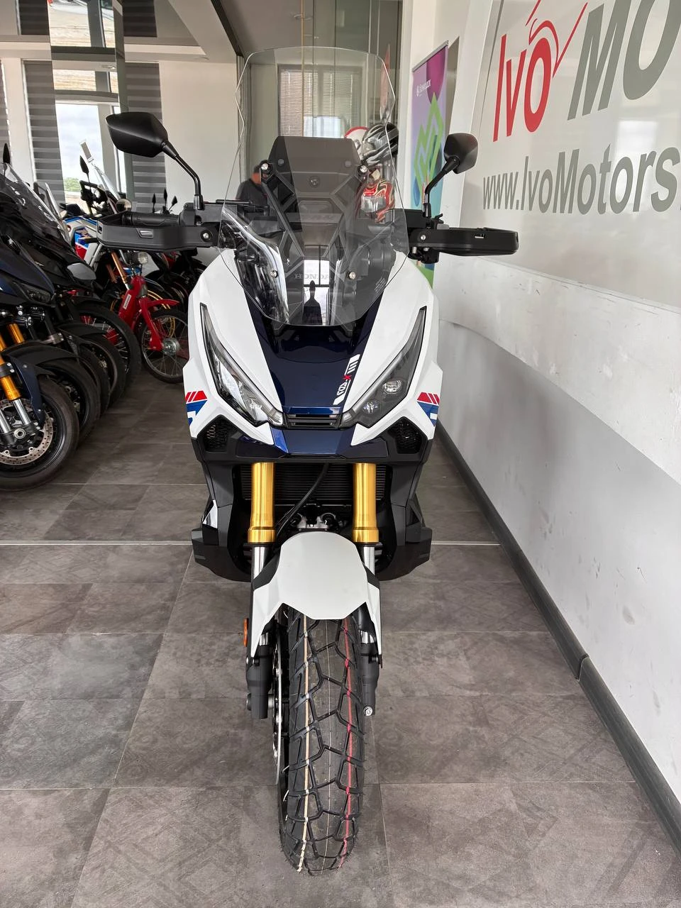 Honda X-ADV X-ADV 750, снимка 3 - Мотоциклети и мототехника - 54884227
