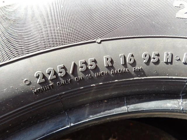 Гуми Зимни 225/55R16, снимка 11 - Гуми и джанти - 12485075