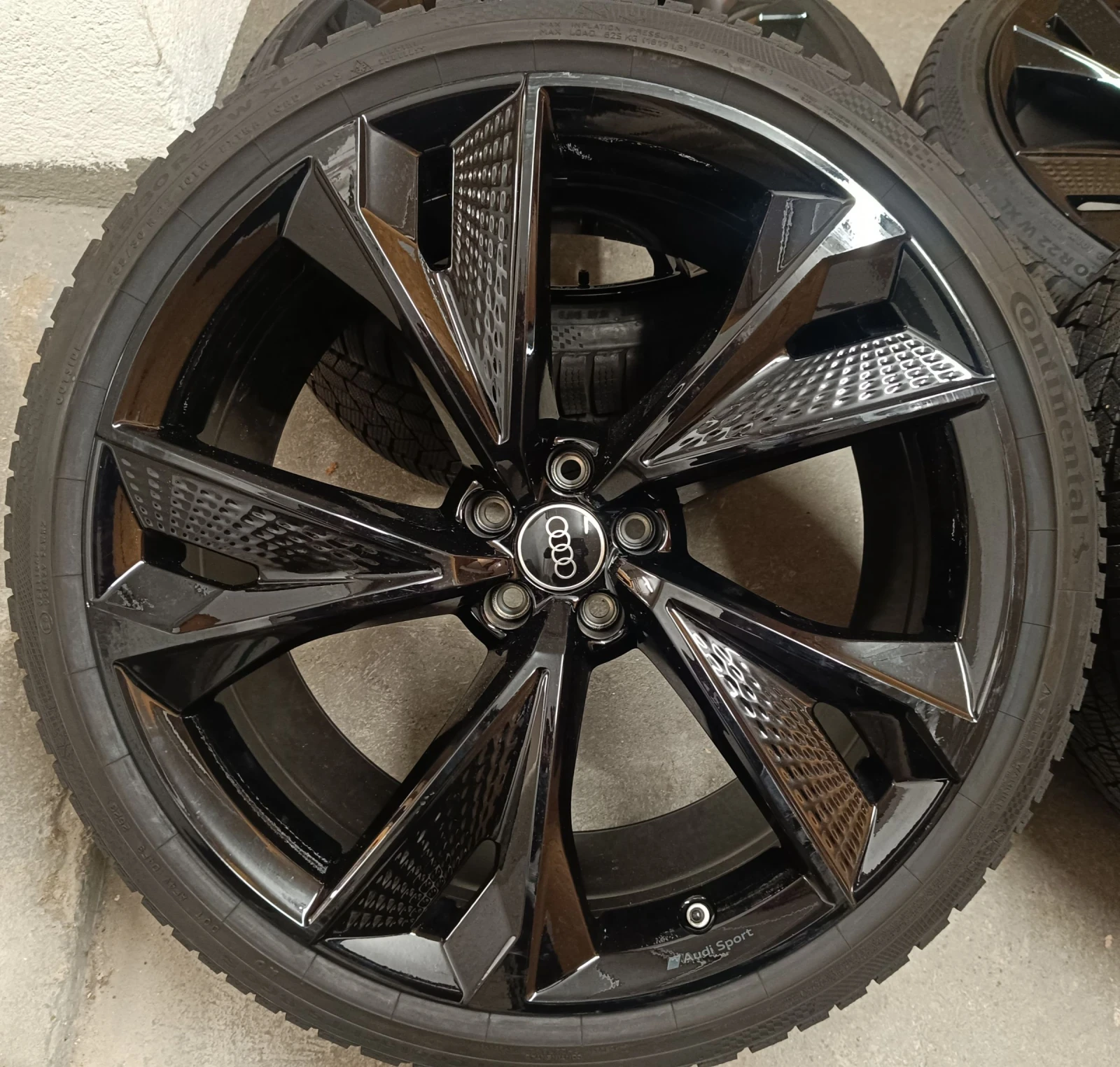    285/30R22  Audi Rs6 | Mobile.bg   2