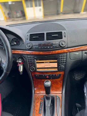 Mercedes-Benz E 320, снимка 10