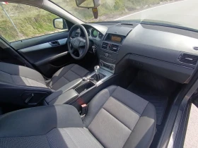 Mercedes-Benz C 220, снимка 12