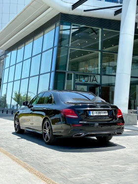 Mercedes-Benz E 220 AMG Line, снимка 4