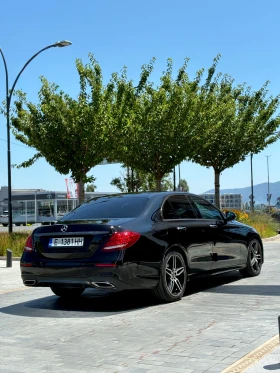 Mercedes-Benz E 220 AMG Line, снимка 6