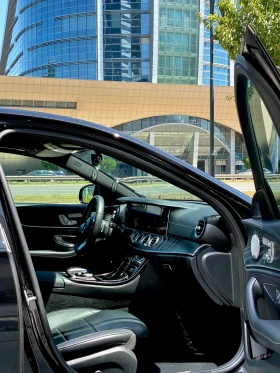 Mercedes-Benz E 220 AMG Line, снимка 8