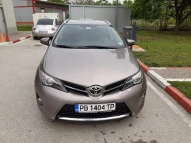 Toyota Auris 2.00 - 4 D, снимка 1