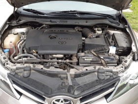 Toyota Auris 2.00 - 4 D, снимка 12
