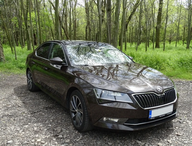 Skoda Superb L&K 4x4, снимка 10 - Автомобили и джипове - 47363635