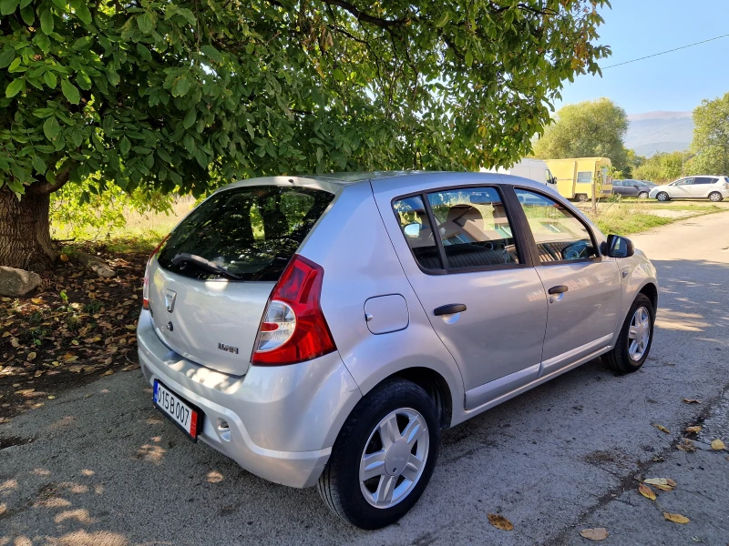 Dacia Sandero 1.4MPI Фабрична газ, снимка 7 - Автомобили и джипове - 47383682