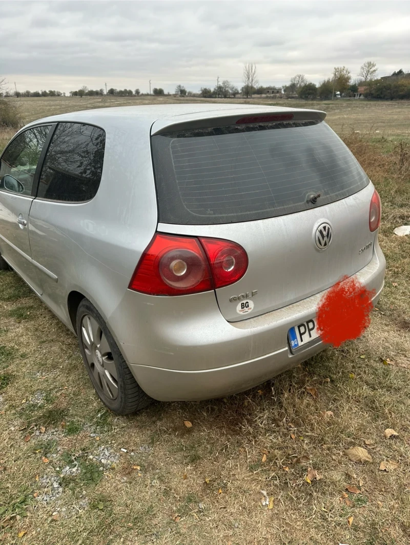 VW Golf 5, снимка 3 - Автомобили и джипове - 47988653