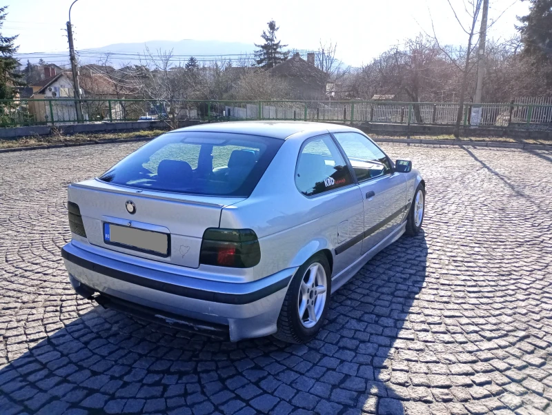 BMW 323 323 Ti Compact, снимка 9 - Автомобили и джипове - 48727940